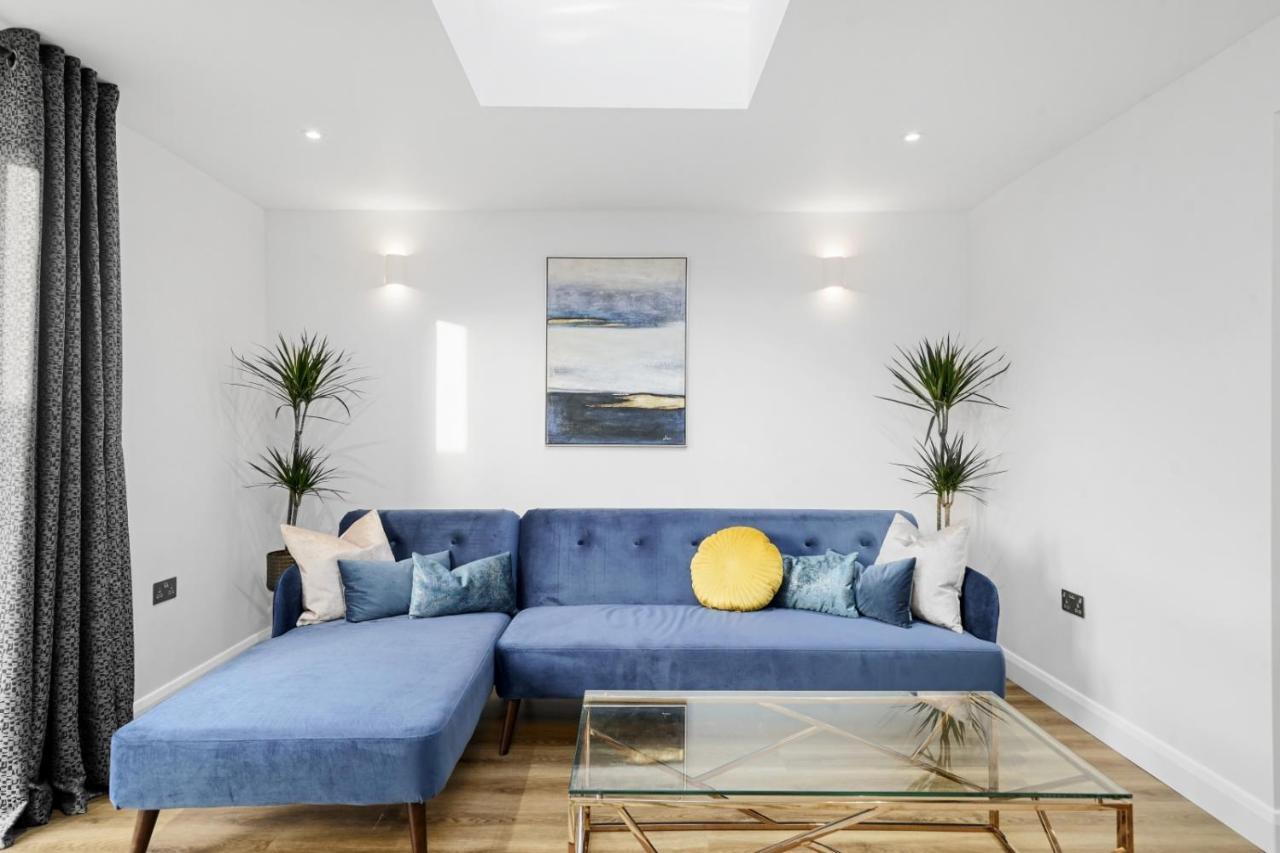 Modern Bungalow In Maidstone Sleeps 5 With Free Parking ภายนอก รูปภาพ