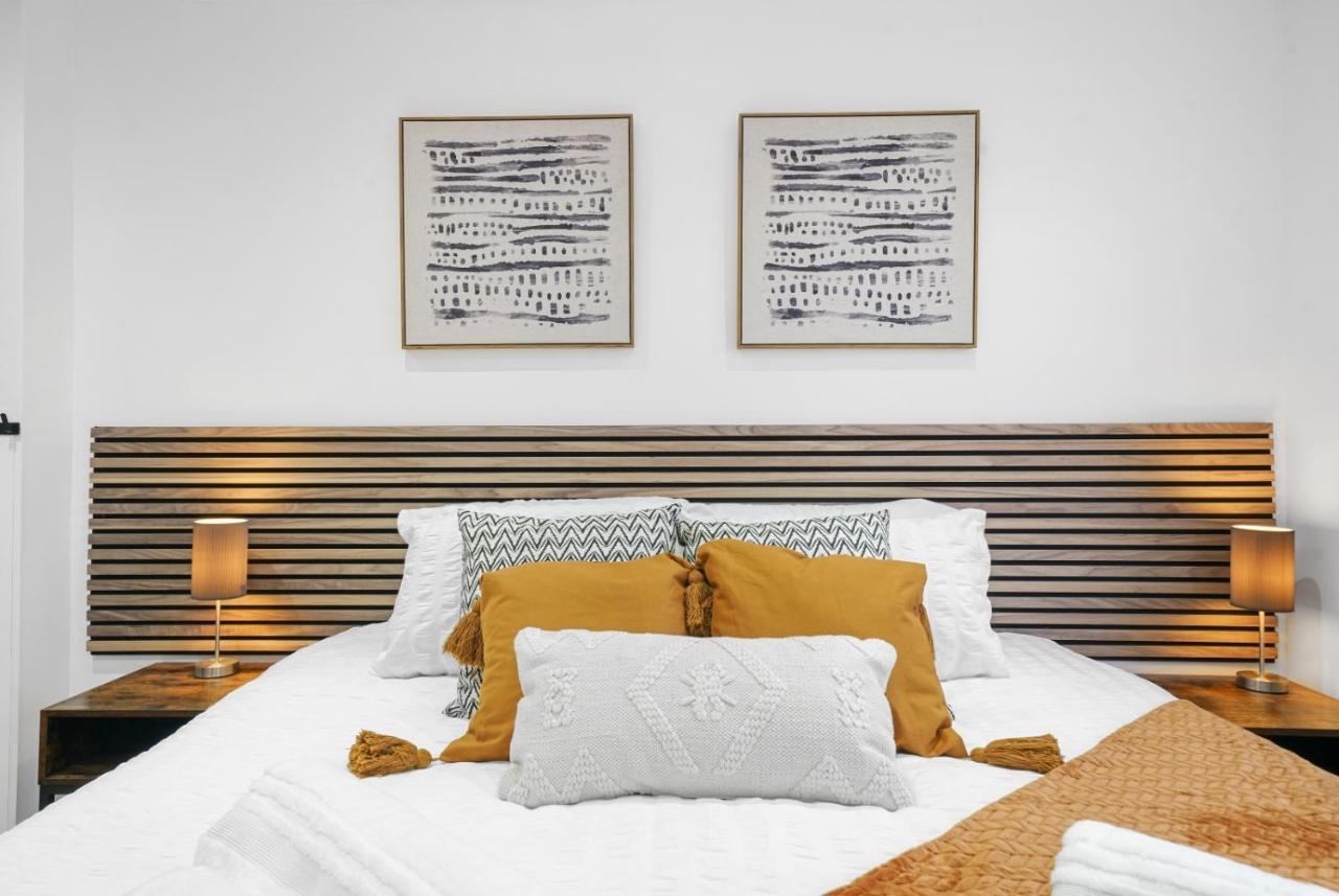 Modern Bungalow In Maidstone Sleeps 5 With Free Parking ภายนอก รูปภาพ