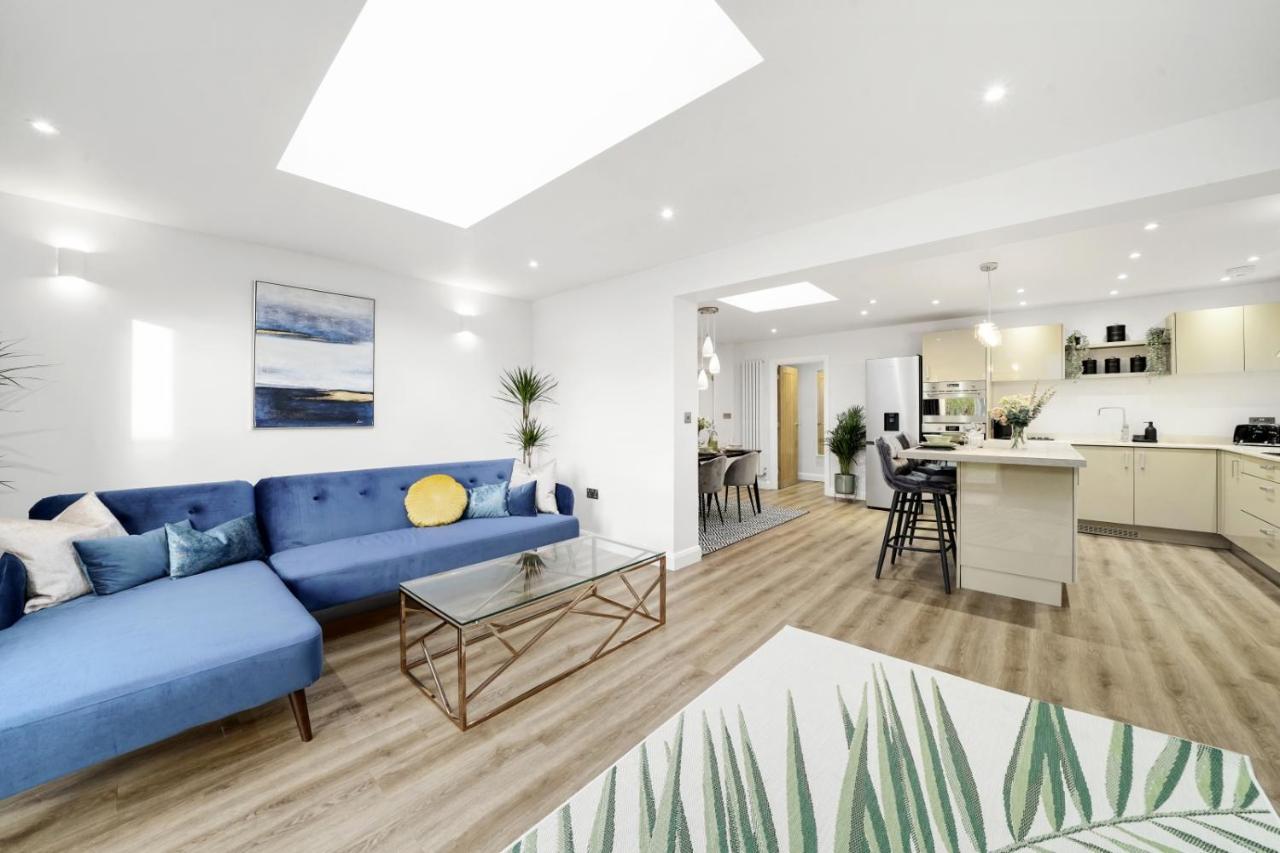 Modern Bungalow In Maidstone Sleeps 5 With Free Parking ภายนอก รูปภาพ